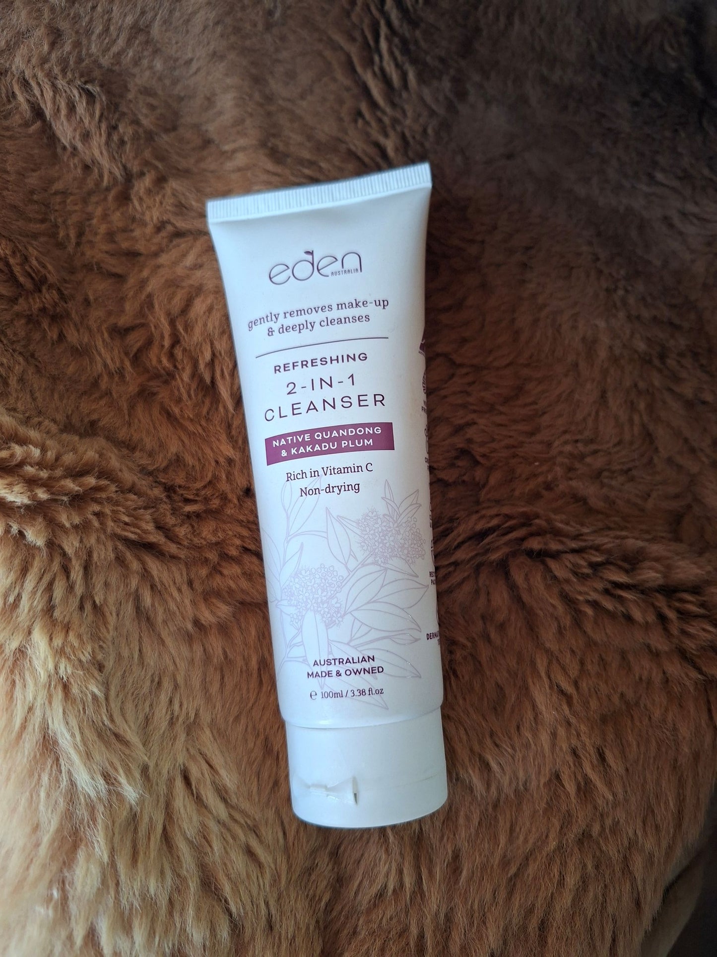 2 in 1 Cleanser made with Native Quandong & Kakadu Plum Rich in Vitamin C 100ml